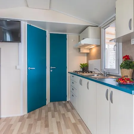 West Coast Mobilhome With Xxl Terrace * Тар