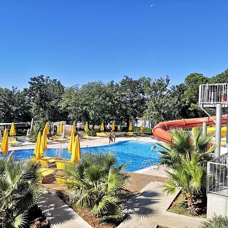 West Coast Mobilhome With Xxl Terrace Vakantiepark